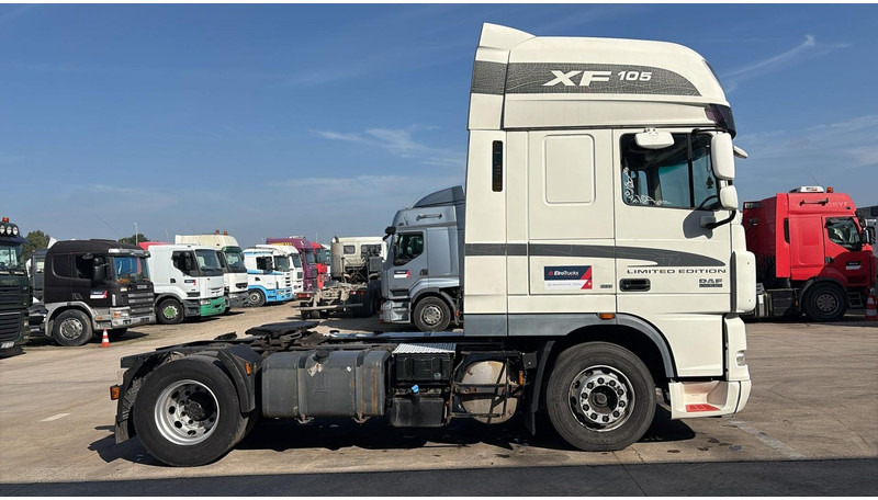 DAF 105 XF 410 (BOITE MANUELLE / MANUAL GEARBOX) - 牵引车:图4 DAF 105 XF 410 (BOITE MANUELLE / MANUAL GEARBOX) - 牵引车:图4