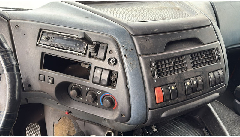 牵引车 DAF 95 XF 430 (EURO 3 / BOITE MANUELLE / MANUAL GEARBOX)：图18