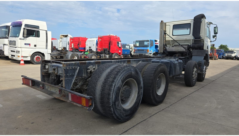 DAF CF 85.380 (EURO 2 / MANUAL GEARBOX / PERFECT CONDITION !!! / BIG AXLE / STEEL SUSP.) - 驾驶室底盘卡车:图5 DAF CF 85.380 (EURO 2 / MANUAL GEARBOX / PERFECT CONDITION !!! / BIG AXLE / STEEL SUSP.) - 驾驶室底盘卡车:图5