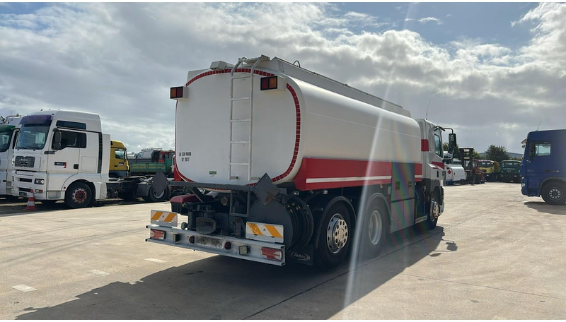 DAF CF 85.430 (20270 LITERS / EURO 3 / TOP CONDITION !!! / PARFAIT ETAT / 6X2 / BOITE MANUELLE) - 罐车:图5 DAF CF 85.430 (20270 LITERS / EURO 3 / TOP CONDITION !!! / PARFAIT ETAT / 6X2 / BOITE MANUELLE) - 罐车:图5