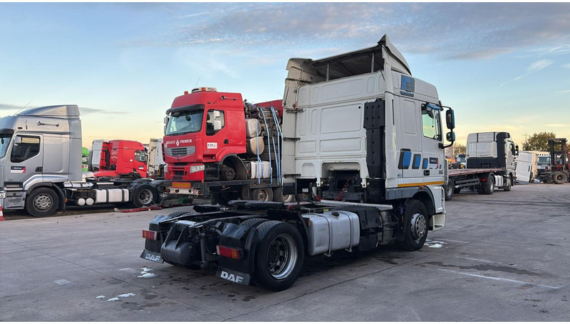 DAF XF 105.460 (BOITE MANUELLE / MANUAL GEARBOX) - 牵引车:图4 DAF XF 105.460 (BOITE MANUELLE / MANUAL GEARBOX) - 牵引车:图4