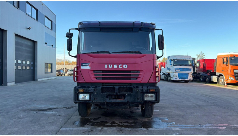 Iveco Eurotrakker 260 E 34 (POMPE MANUELLE / MANUAL PUMP / LAMES / GRAND PONT / BOITE MANUELLE) - 翻斗车:图5 Iveco Eurotrakker 260 E 34 (POMPE MANUELLE / MANUAL PUMP / LAMES / GRAND PONT / BOITE MANUELLE) - 翻斗车:图5