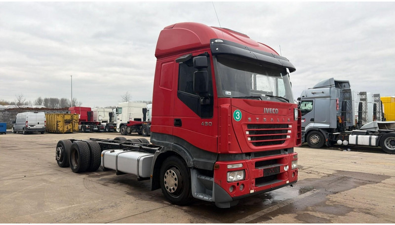 Iveco Stralis 430 (6X2 / AIRCO) - 驾驶室底盘卡车:图3 Iveco Stralis 430 (6X2 / AIRCO) - 驾驶室底盘卡车:图3