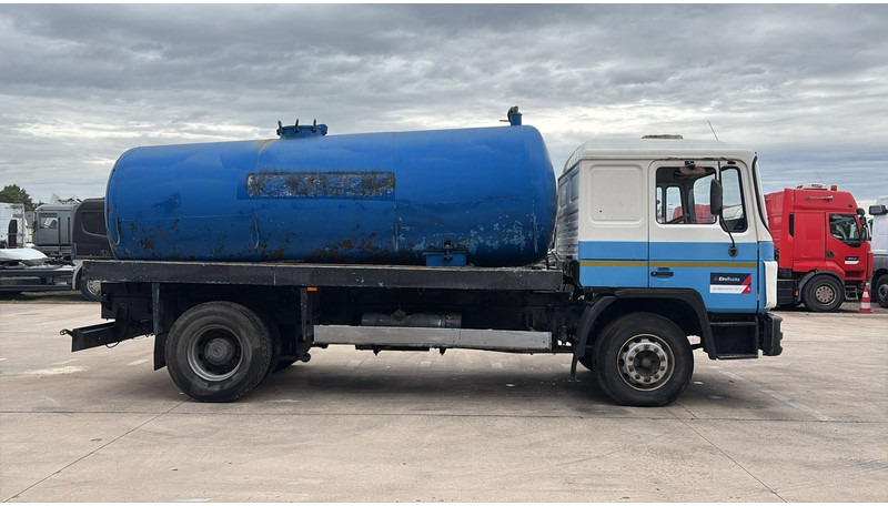 MAN 18.232 (MANUAL PUMP / POMPE MANUELLE / 11.000L) - 真空车:图4 MAN 18.232 (MANUAL PUMP / POMPE MANUELLE / 11.000L) - 真空车:图4