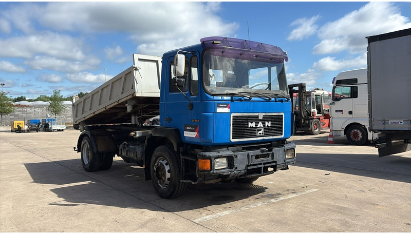 MAN 19.322 (MANUAL PUMP / STEEL SUSP. / LAMES / POMPE MANUELLE / BIG AXLE / GRAND PONT) - 翻斗车:图3 MAN 19.322 (MANUAL PUMP / STEEL SUSP. / LAMES / POMPE MANUELLE / BIG AXLE / GRAND PONT) - 翻斗车:图3
