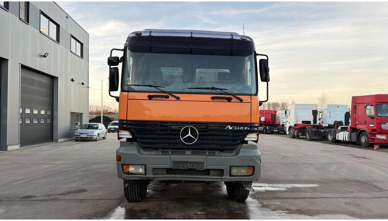 Mercedes-Benz Actros 1840 (EPS / 4X4 / LAMES / GRAND PONT / STEEL SUSP. / BIG AXLE / ALLRAD) - 翻斗车:图2 Mercedes-Benz Actros 1840 (EPS / 4X4 / LAMES / GRAND PONT / STEEL SUSP. / BIG AXLE / ALLRAD) - 翻斗车:图2
