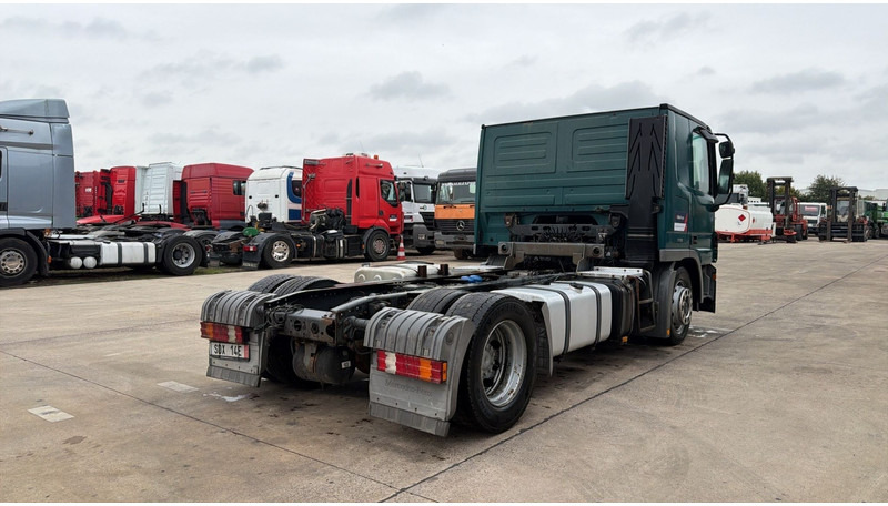 Mercedes-Benz Actros 1841 (EPS / 3 PEDALS / RETARDER / V6) - 驾驶室底盘卡车:图4 Mercedes-Benz Actros 1841 (EPS / 3 PEDALS / RETARDER / V6) - 驾驶室底盘卡车:图4