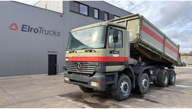 Mercedes-Benz Actros 3235 (EPS / LAMES / GRAND PONT / STEEL SUSP. / 3 PEDALES / MP1) - 翻斗车:图1 Mercedes-Benz Actros 3235 (EPS / LAMES / GRAND PONT / STEEL SUSP. / 3 PEDALES / MP1) - 翻斗车:图1