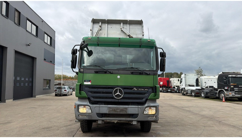 Mercedes-Benz Actros 3246 (EPS / LAMES / GRAND PONT / V6 / MP2 / 3 PEDALES) - 翻斗车:图2 Mercedes-Benz Actros 3246 (EPS / LAMES / GRAND PONT / V6 / MP2 / 3 PEDALES) - 翻斗车:图2