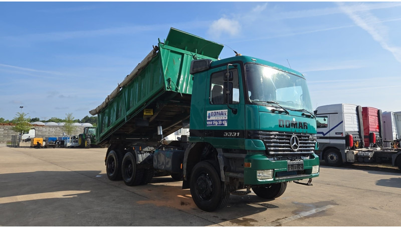 Mercedes-Benz Actros 3331 (BOITE MANUELLE / 6X6 / LAMES / GRAND PONT / V6) - 翻斗车:图3 Mercedes-Benz Actros 3331 (BOITE MANUELLE / 6X6 / LAMES / GRAND PONT / V6) - 翻斗车:图3