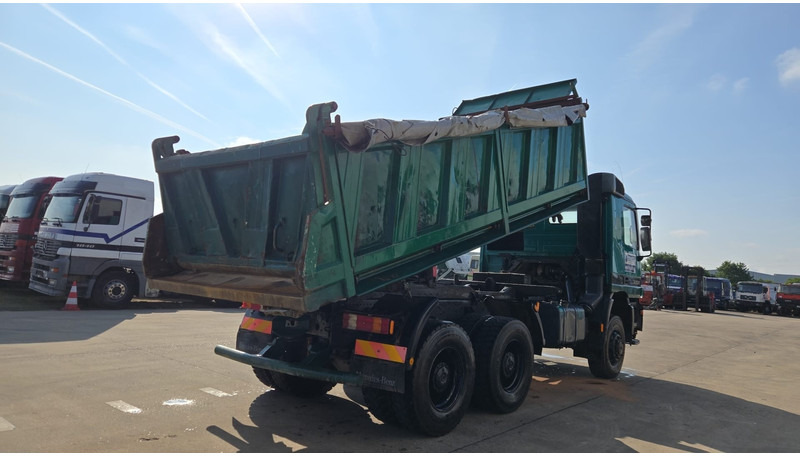 Mercedes-Benz Actros 3331 (BOITE MANUELLE / 6X6 / LAMES / GRAND PONT / V6) - 翻斗车:图5 Mercedes-Benz Actros 3331 (BOITE MANUELLE / 6X6 / LAMES / GRAND PONT / V6) - 翻斗车:图5