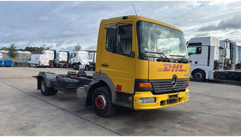 Mercedes-Benz Atego 815 (BOITE MANUELLE / MANUAL GEARBOX) - 驾驶室底盘卡车:图2 Mercedes-Benz Atego 815 (BOITE MANUELLE / MANUAL GEARBOX) - 驾驶室底盘卡车:图2
