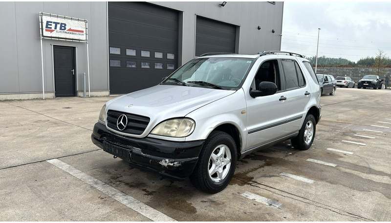 Mercedes-Benz M-Klasse ML 270 CDI - 越野车:图1 Mercedes-Benz M-Klasse ML 270 CDI - 越野车:图1