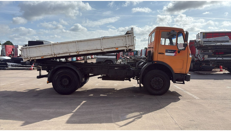 Mercedes-Benz SK 1628 (V8 / LAMES / GRAND PONT / POMPE MANUELLE) - 翻斗车:图4 Mercedes-Benz SK 1628 (V8 / LAMES / GRAND PONT / POMPE MANUELLE) - 翻斗车:图4