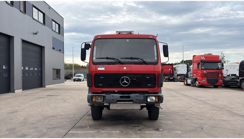 Mercedes-Benz SK 2233 (GRAND PONT / V8 AVEC 2X TURBO / BIG AXLE) - 驾驶室底盘卡车:图2 Mercedes-Benz SK 2233 (GRAND PONT / V8 AVEC 2X TURBO / BIG AXLE) - 驾驶室底盘卡车:图2