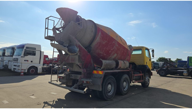 Mercedes-Benz SK 2527 (MALAXEUR / MIXER / POSSIBLE COMME CHASSIS / 6X4 / LAMES / GRAND PONT) - 混凝土搅拌车:图4 Mercedes-Benz SK 2527 (MALAXEUR / MIXER / POSSIBLE COMME CHASSIS / 6X4 / LAMES / GRAND PONT) - 混凝土搅拌车:图4