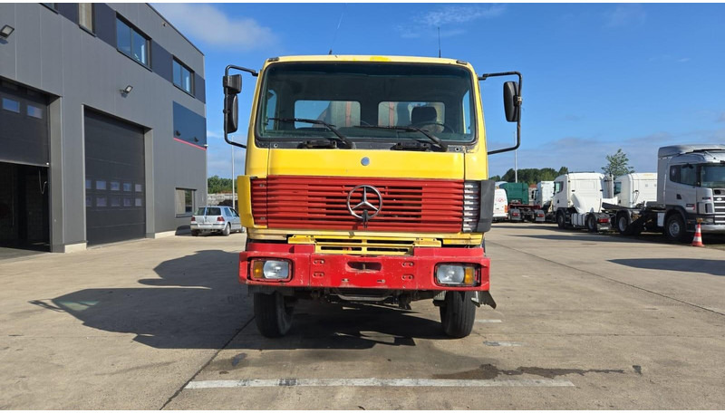 Mercedes-Benz SK 2527 (MALAXEUR / MIXER / POSSIBLE COMME CHASSIS / 6X4 / LAMES / GRAND PONT) - 混凝土搅拌车:图2 Mercedes-Benz SK 2527 (MALAXEUR / MIXER / POSSIBLE COMME CHASSIS / 6X4 / LAMES / GRAND PONT) - 混凝土搅拌车:图2