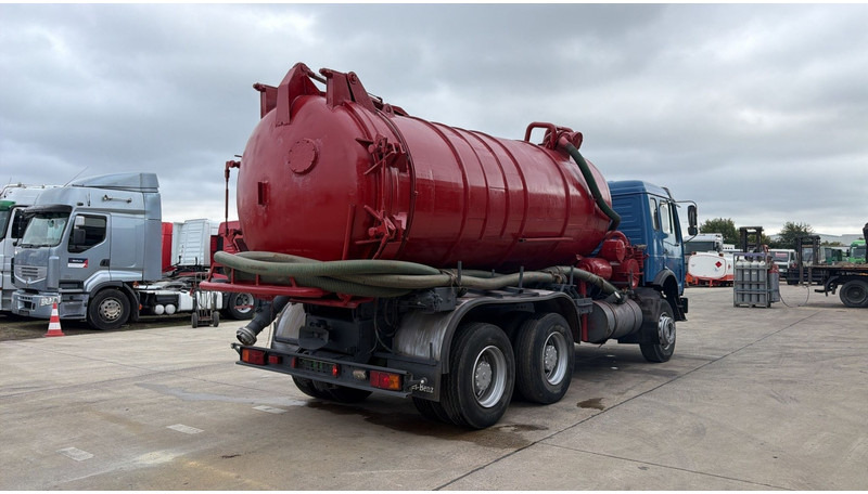 Mercedes-Benz SK 2626 (6X4 / GRAND PONT / LAMES / 14000 LITERS) - 真空车:图4 Mercedes-Benz SK 2626 (6X4 / GRAND PONT / LAMES / 14000 LITERS) - 真空车:图4