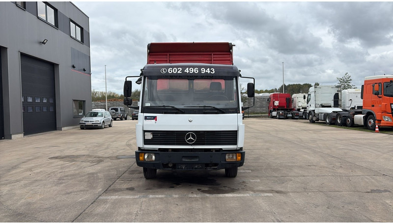 Mercedes-Benz SK 814 (SPER / AUXILAIRY / MANUAL PUMP / STEEL SUSP. / 6 CYLINDER / 3 WAY TIPPER / PERFECT) - 翻斗车:图2 Mercedes-Benz SK 814 (SPER / AUXILAIRY / MANUAL PUMP / STEEL SUSP. / 6 CYLINDER / 3 WAY TIPPER / PERFECT) - 翻斗车:图2