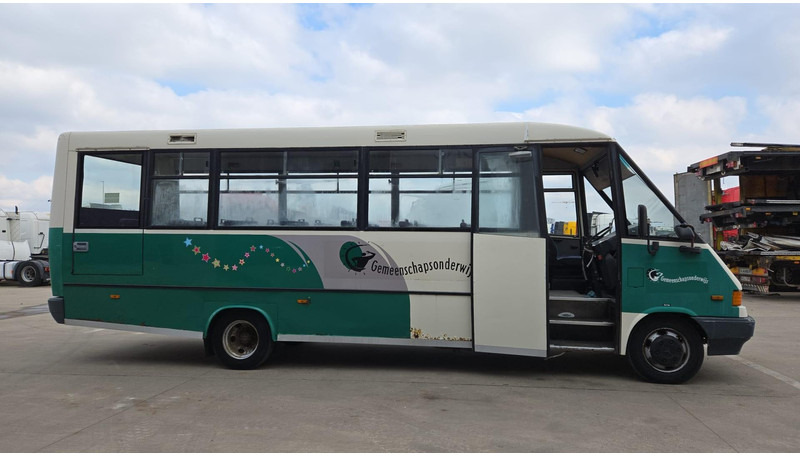 Mercedes-Benz Vario 614 (BELGIAN BUS / 34 SEATS / MANUAL PUMP / LAMES / STEEL SUSP.) - 城市巴士:图4 Mercedes-Benz Vario 614 (BELGIAN BUS / 34 SEATS / MANUAL PUMP / LAMES / STEEL SUSP.) - 城市巴士:图4