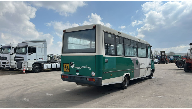 Mercedes-Benz Vario 614 (BELGIAN BUS / MANUAL PUMP / POMPE MANUELLE / BOITE MANUELLE / LAMES) - 城市巴士:图5 Mercedes-Benz Vario 614 (BELGIAN BUS / MANUAL PUMP / POMPE MANUELLE / BOITE MANUELLE / LAMES) - 城市巴士:图5