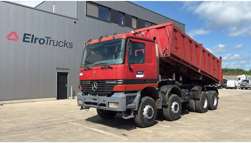 Mercedes-Benz actros 4140 (EPS / 8X6 / LAMES / GRAND PONT / GRAND BENNE / 3 PONTS / TRES BONNE ETAT) - 翻斗车:图1 Mercedes-Benz actros 4140 (EPS / 8X6 / LAMES / GRAND PONT / GRAND BENNE / 3 PONTS / TRES BONNE ETAT) - 翻斗车:图1