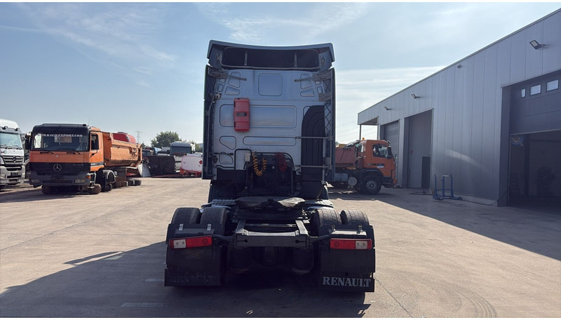 Renault Premium 450 DXI (BOITE MANUELLE / MANUAL GEARBOX) - 牵引车:图5 Renault Premium 450 DXI (BOITE MANUELLE / MANUAL GEARBOX) - 牵引车:图5