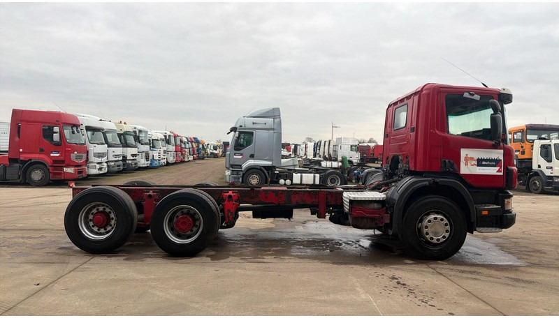 Scania 124 - 400 (MANUAL PUMP / 6X2 / BIG AXLE / GRAND PONT / POMPE MANUELLE) - 驾驶室底盘卡车:图3 Scania 124 - 400 (MANUAL PUMP / 6X2 / BIG AXLE / GRAND PONT / POMPE MANUELLE) - 驾驶室底盘卡车:图3