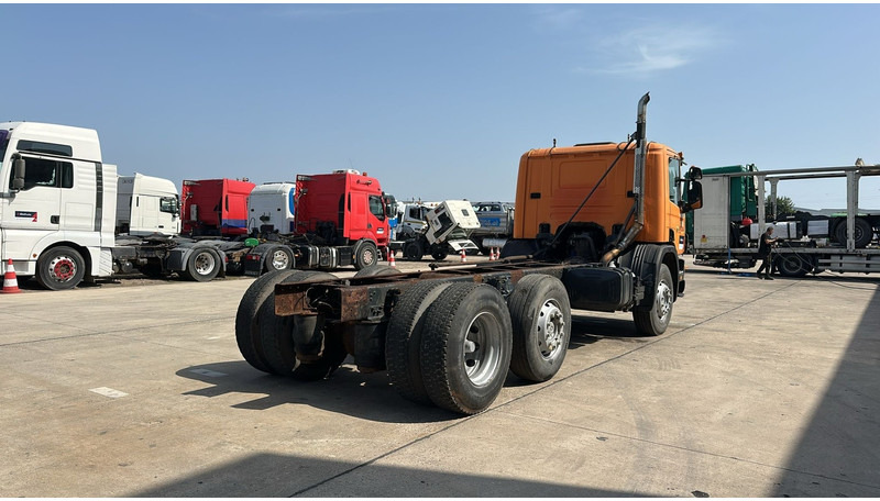 Scania 94 G (MANUAL PUMP / POMPE MANUELLE / BOITE MANUELLE / MANUAL GEARBOX) - 驾驶室底盘卡车:图4 Scania 94 G (MANUAL PUMP / POMPE MANUELLE / BOITE MANUELLE / MANUAL GEARBOX) - 驾驶室底盘卡车:图4