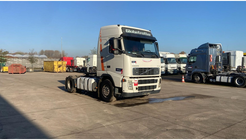 Volvo FH 12.420 (PTO / POMPE HYDRAULIQUE / BOITE MANUELLE / MANUAL GEARBOX) - 牵引车:图3 Volvo FH 12.420 (PTO / POMPE HYDRAULIQUE / BOITE MANUELLE / MANUAL GEARBOX) - 牵引车:图3