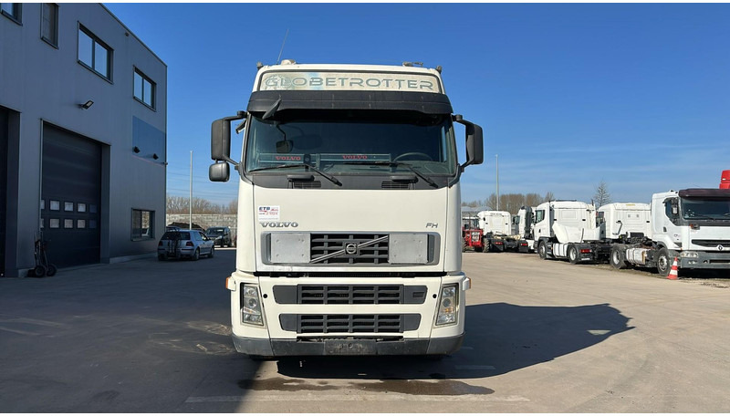Volvo FH 440 (GOOD CONDITION / BONNE ETAT) - 牵引车:图2 Volvo FH 440 (GOOD CONDITION / BONNE ETAT) - 牵引车:图2