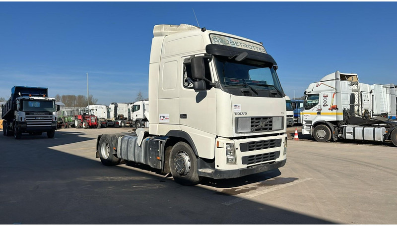 Volvo FH 440 (GOOD CONDITION / BONNE ETAT) - 牵引车:图3 Volvo FH 440 (GOOD CONDITION / BONNE ETAT) - 牵引车:图3