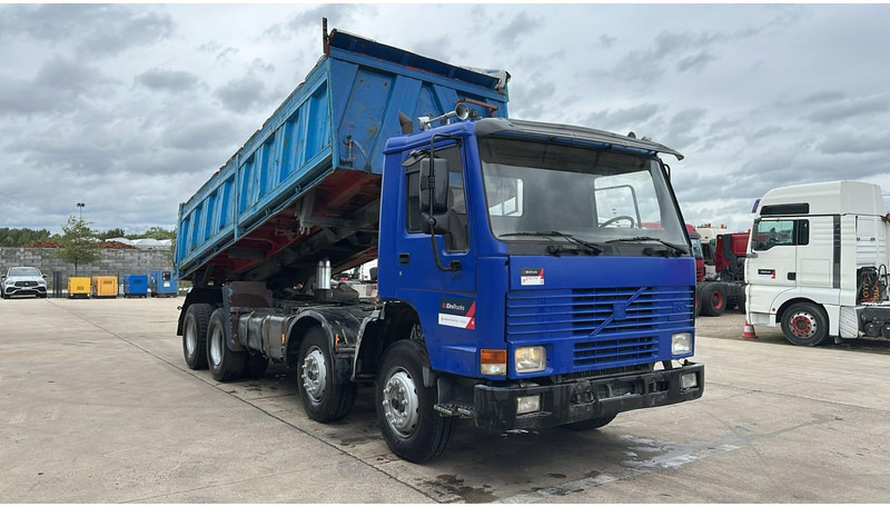 Volvo FL 12.380 (8X4 /STEEL SUSP. / BOITE MANUELLE / MANUAL GEARBOX) - 翻斗车:图3 Volvo FL 12.380 (8X4 /STEEL SUSP. / BOITE MANUELLE / MANUAL GEARBOX) - 翻斗车:图3