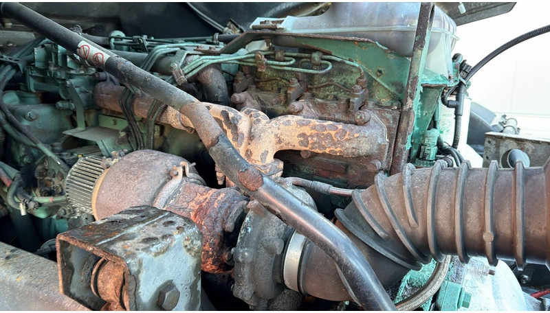 驾驶室底盘卡车 Volvo FL 6 - 220 (MANUAL GEARBOX / BOITE MANUELLE / 8 TONNES):图18 驾驶室底盘卡车 Volvo FL 6 - 220 (MANUAL GEARBOX / BOITE MANUELLE / 8 TONNES):图18