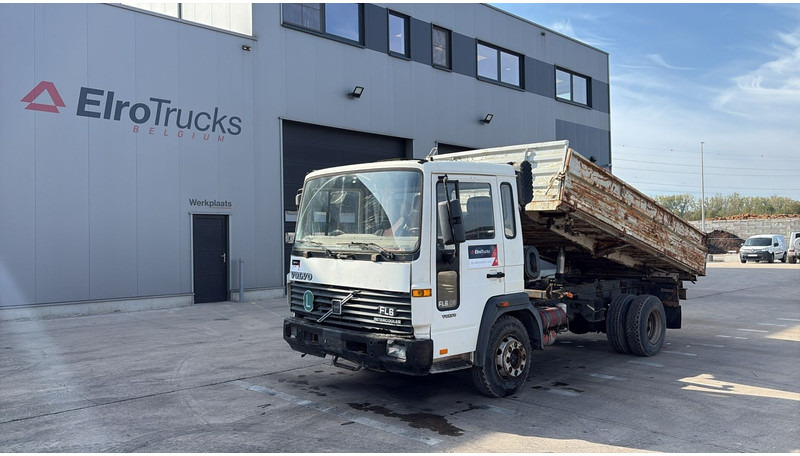 Volvo FL 6 - 8 (MANUAL PUMP / POMPE MANUELLE) - 翻斗车:图1 Volvo FL 6 - 8 (MANUAL PUMP / POMPE MANUELLE) - 翻斗车:图1