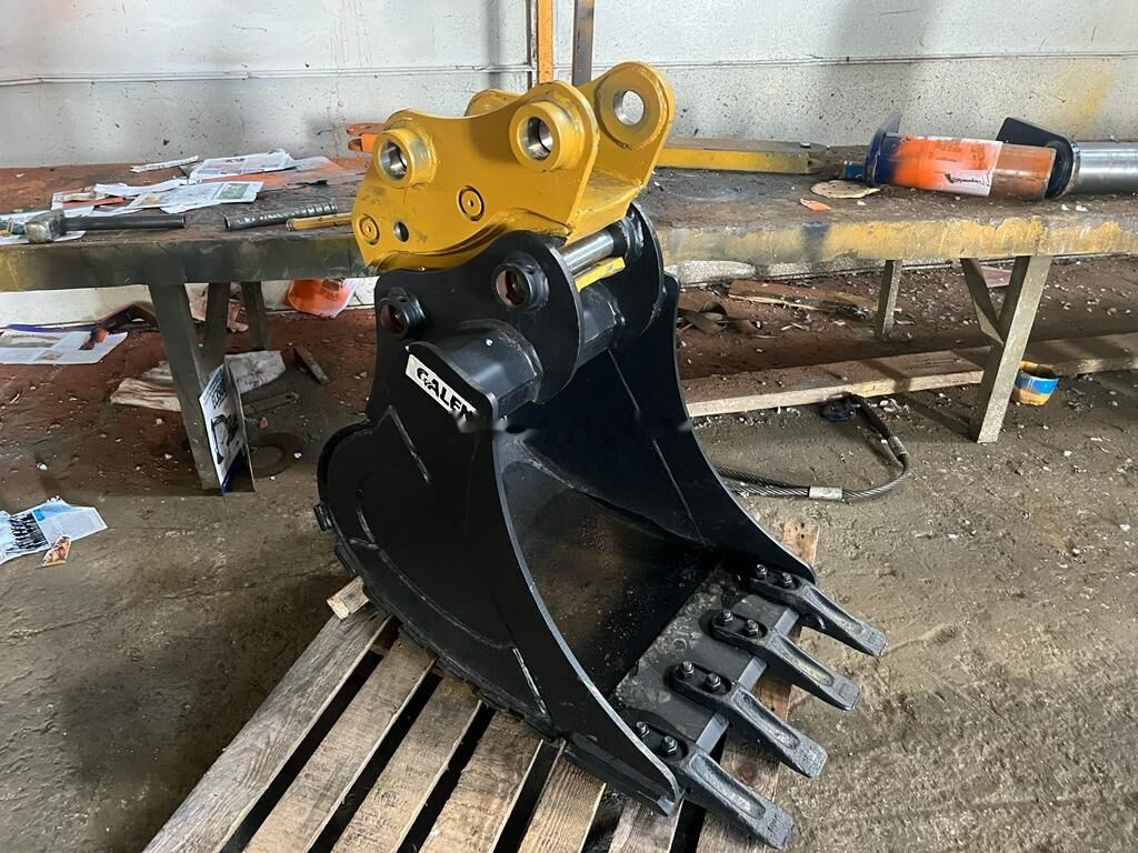 Caterpillar 305 Digging Bucket - 挖掘机铲斗:图5 Caterpillar 305 Digging Bucket - 挖掘机铲斗:图5