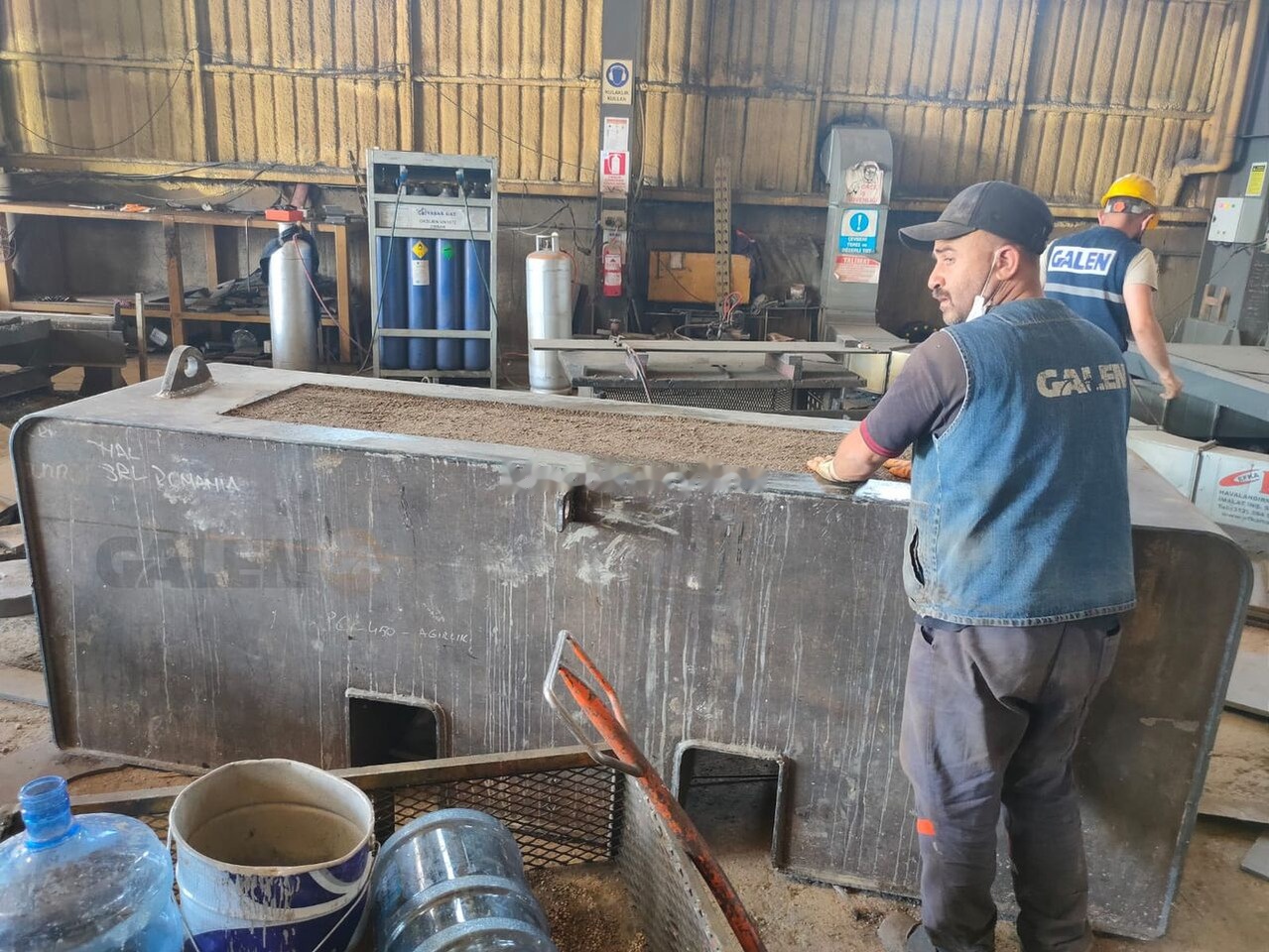 Galen COUNTER WEIGHT (REAR WEIGHT) - 对重装置 适用于 挖掘机:图4 Galen COUNTER WEIGHT (REAR WEIGHT) - 对重装置 适用于 挖掘机:图4