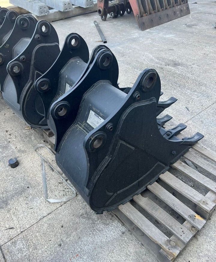 JCB 3CX Bucket - 挖掘机铲斗:图3 JCB 3CX Bucket - 挖掘机铲斗:图3