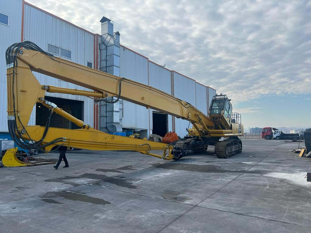 KOMATSU PC390 - 拆除挖掘机:图3 KOMATSU PC390 - 拆除挖掘机:图3