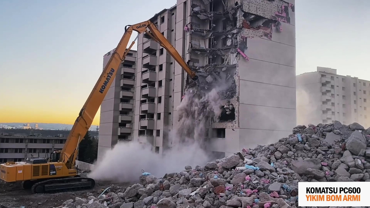 拆除挖掘机 KOMATSU PC450 27meters Demolition Machine:图13 拆除挖掘机 KOMATSU PC450 27meters Demolition Machine:图13