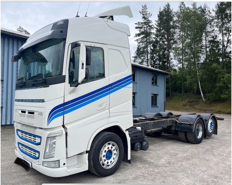 Volvo FH500 - 驾驶室底盘卡车:图1 Volvo FH500 - 驾驶室底盘卡车:图1