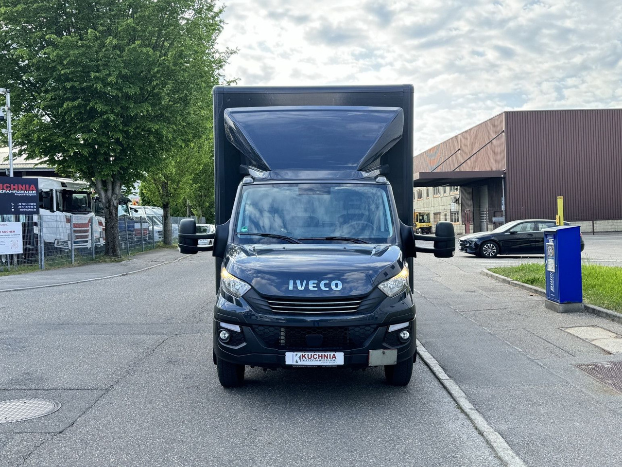 Iveco Daily 72c180 Hi-Matic Koffer LBW Luftgef. Klima - 厢式货车:图2 Iveco Daily 72c180 Hi-Matic Koffer LBW Luftgef. Klima - 厢式货车:图2