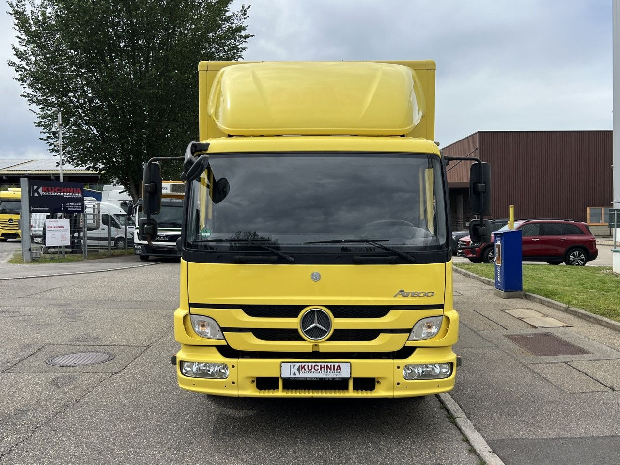 Mercedes-Benz Atego 816L Möbelkoffer 6,15m LBW 3-Sitze Euro-5 - 厢式货车:图2 Mercedes-Benz Atego 816L Möbelkoffer 6,15m LBW 3-Sitze Euro-5 - 厢式货车:图2