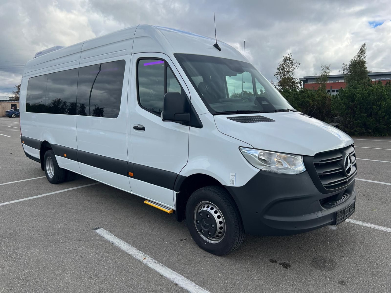 Mercedes-Benz Sprinter 517 Komfort XL, 21 SS - 小型巴士, 小型客车:图1 Mercedes-Benz Sprinter 517 Komfort XL, 21 SS - 小型巴士, 小型客车:图1