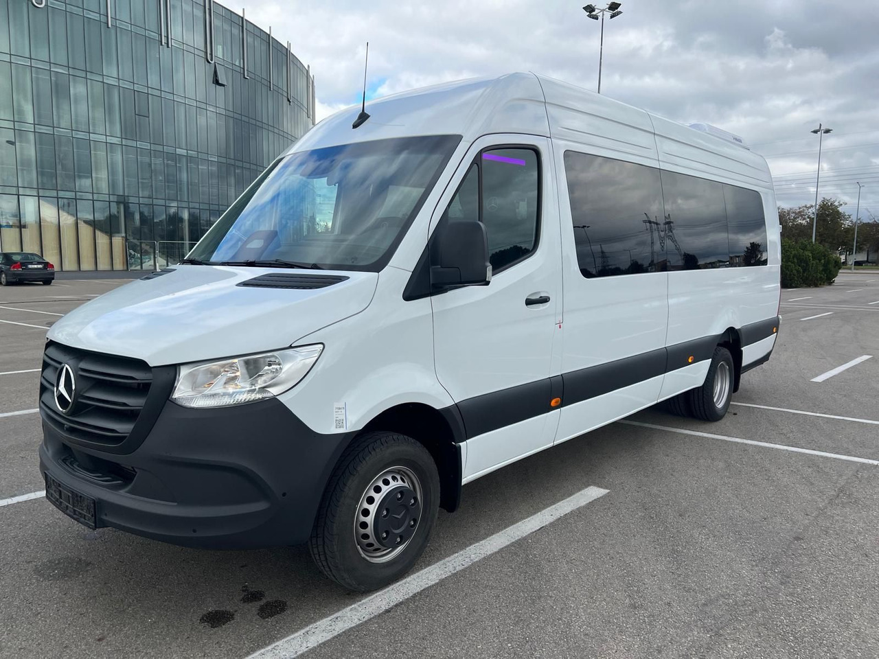 Mercedes-Benz Sprinter 517 Komfort XL, 21 SS - 小型巴士, 小型客车:图2 Mercedes-Benz Sprinter 517 Komfort XL, 21 SS - 小型巴士, 小型客车:图2