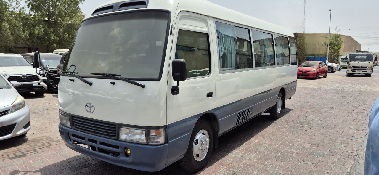 Toyota Coaster ... 30 places - climatisé - 小型巴士, 小型客车:图1 Toyota Coaster ... 30 places - climatisé - 小型巴士, 小型客车:图1