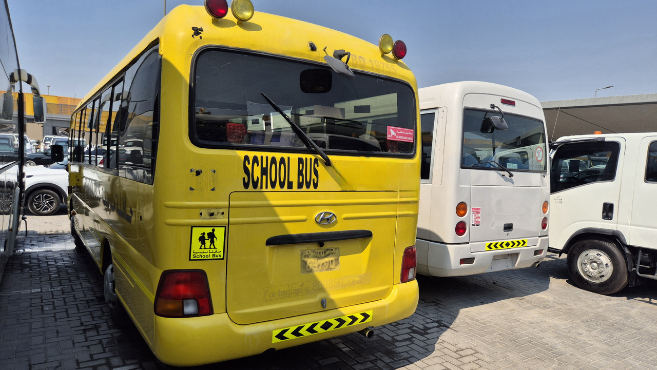 Toyota Coaster // Hyundai County... 30 places ... Climatisé - 小型巴士, 小型客车:图5 Toyota Coaster // Hyundai County... 30 places ... Climatisé - 小型巴士, 小型客车:图5