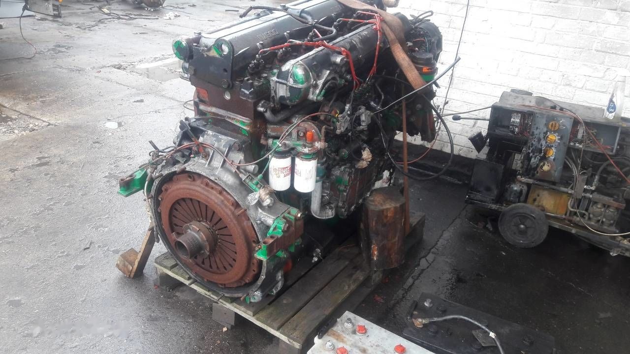 IVECO 8210.42L IVECO Magirus 420 - 发动机 适用于 卡车:图2 IVECO 8210.42L IVECO Magirus 420 - 发动机 适用于 卡车:图2