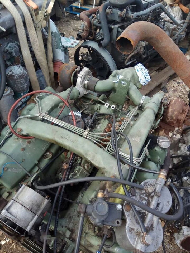 OM 422 V8 BiTurbo Mercedes-Benz - 发动机 适用于 卡车:图3 OM 422 V8 BiTurbo Mercedes-Benz - 发动机 适用于 卡车:图3