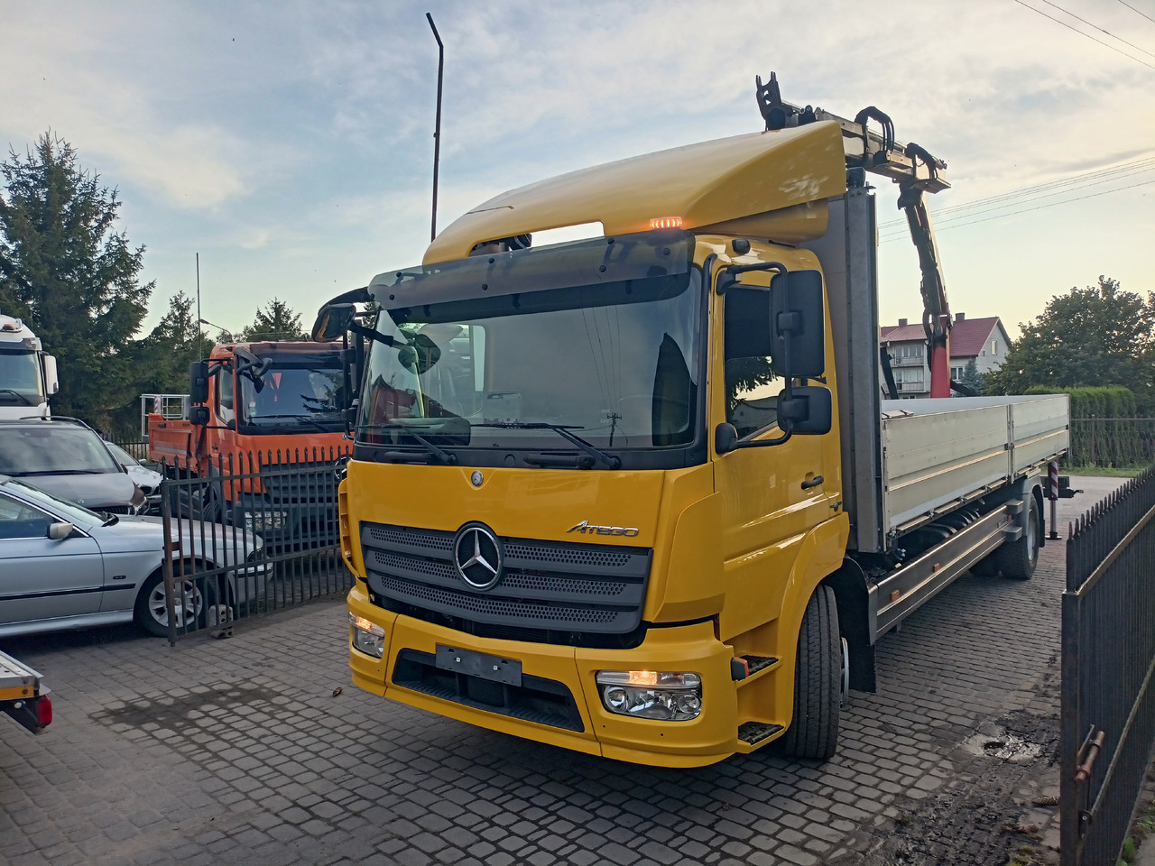 MERCEDES-BENZ Atego 1524 - 起重车:图4 MERCEDES-BENZ Atego 1524 - 起重车:图4